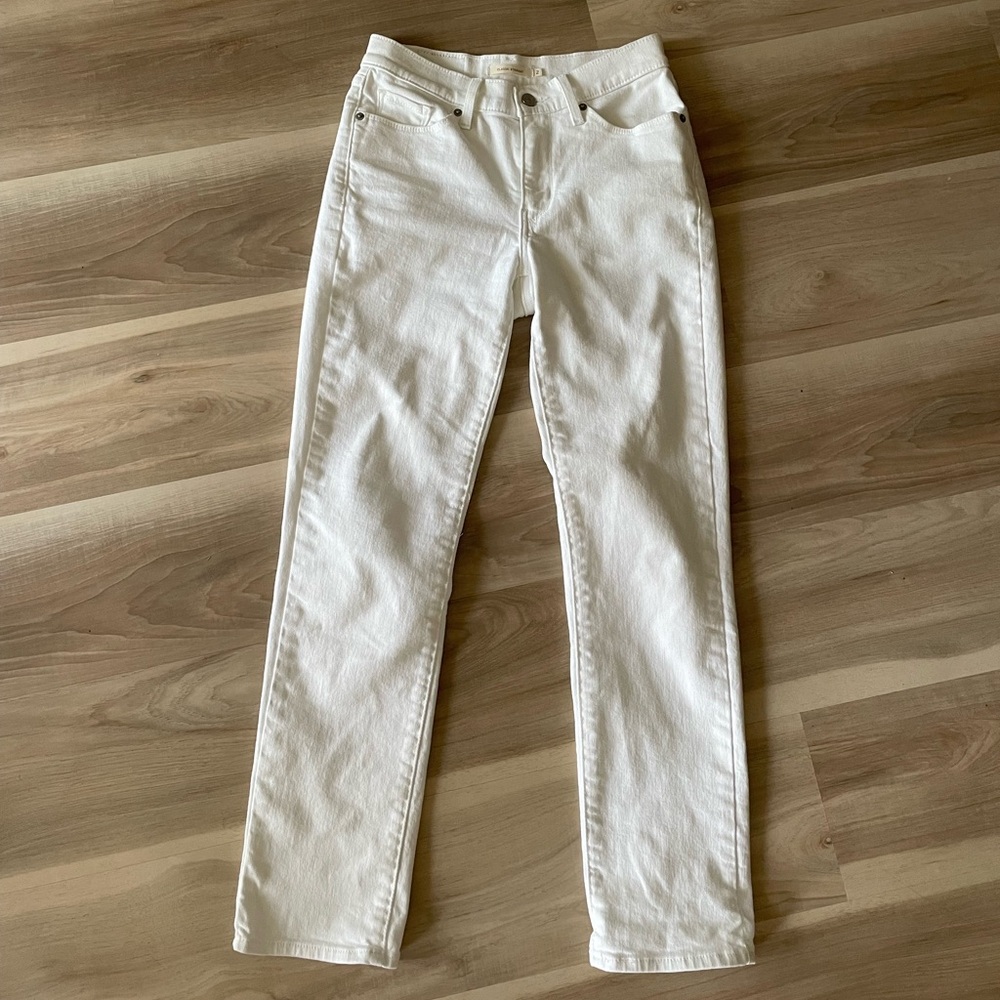 Levi’s White Classic Straight Jeans